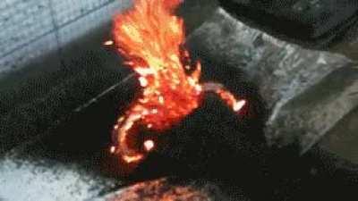 burning ammonium dichromate