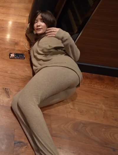 She knows what she’s doing 😍😍