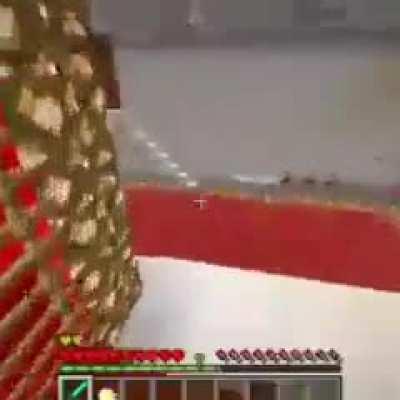 Em busca das policiais de biquini