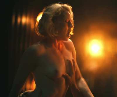 Carrie Coon - The White Lotus (S3Ep7, 2025)