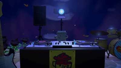 Ladies and gentlemen, put your hands together for DJ Aluminoid