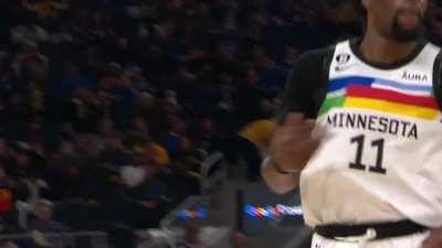 [Highlight] Mysterious object falls out of Naz Reid's mouth after hitting another triple to score 18 points in the 1st quarter