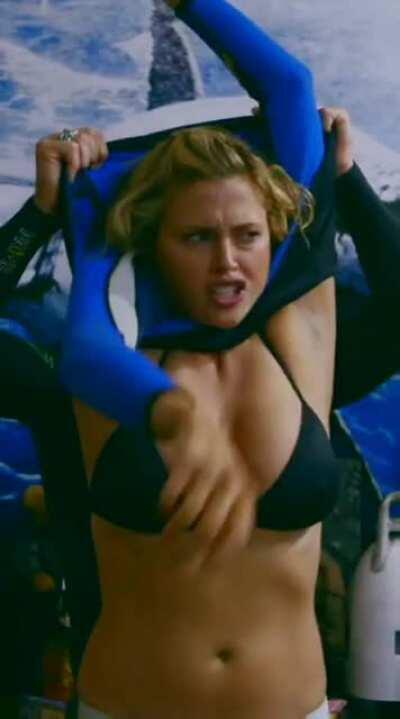 Estella Warren gets better every second