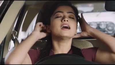 Don't we all love it when they do that?! Rashmika Mandanna.