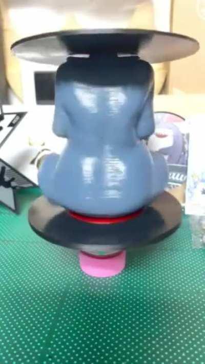 近前看其 秦香莲三十二岁 状告当朝驸马郎