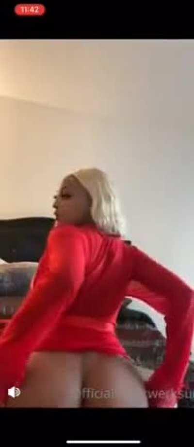 dm for mizztwerksum and elle telegram 10$