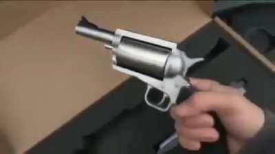 hunting revolver moment