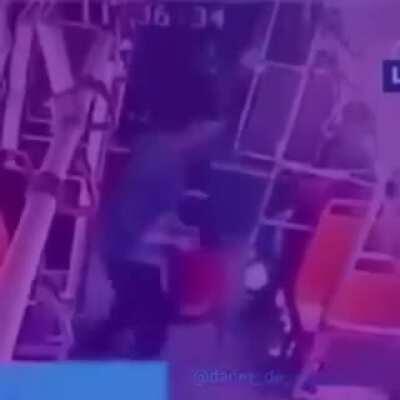 homi por tras do ruim