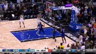 [Highlight] Klay misses the floater and the Magic win by one point!