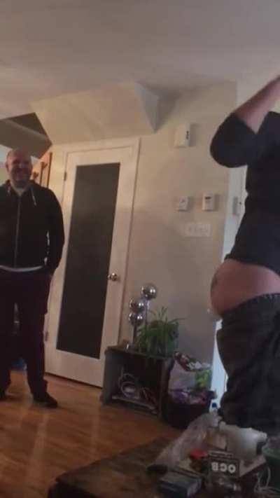 Science experiment: Light bulb in butt