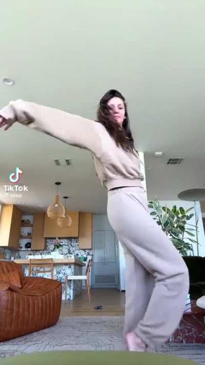 “Can’t come to the phone, I’m busy” | Tik Tok | August 2, 2025