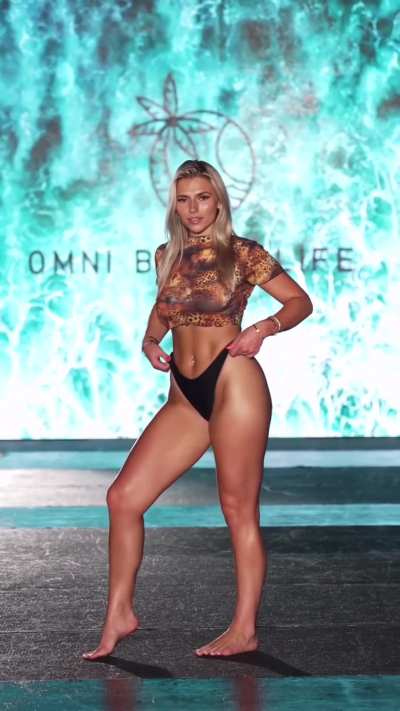 Lucy Lou-Herrick - Omni Beach Life, Miami Art Basel 2025