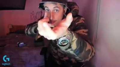 y ese crimen de guerra de virgo momo?