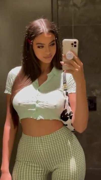 Priscilla Huggins amazing tits 🤤🤤🤤