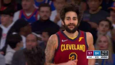 [Highlight] Rubio hits his 7th 3 of the game. He's 7-7 from 3.