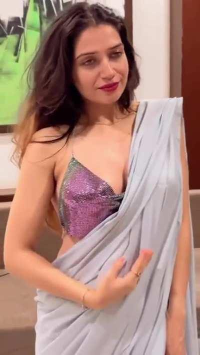 Anamika Super Hot Sleeveless Saree Armpit
