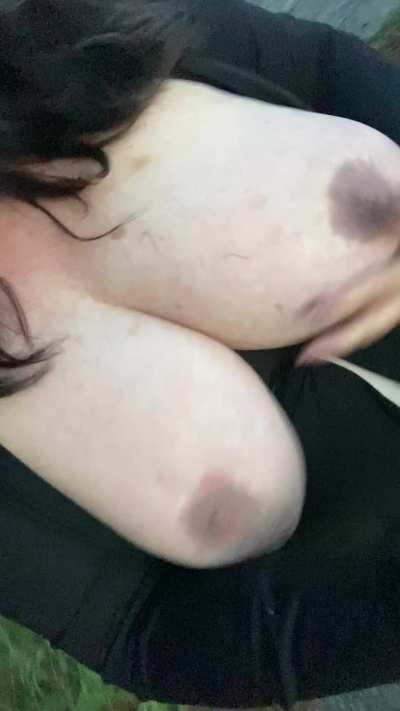 Enjoy my big boobs