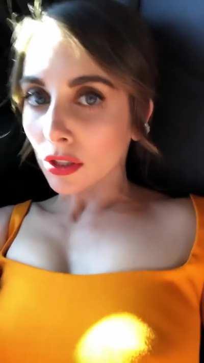 Alison brie