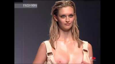 AIGNER Spring Summer 2004 Milan - Famous model in HD