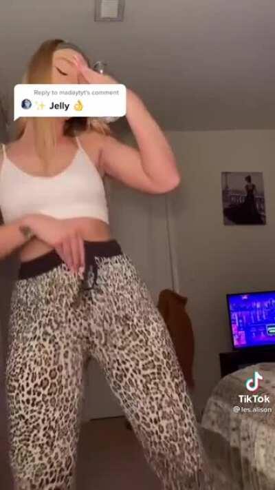 cause jam don't shake like that 👀