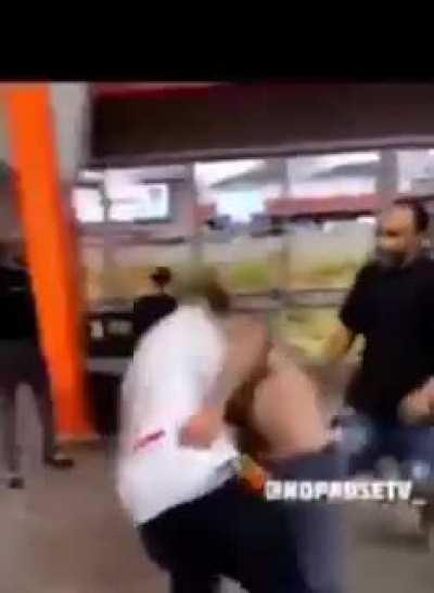 YT boy gets stomped cold for calling men bitch ass N****