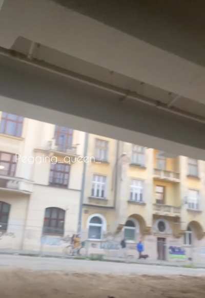 Fucking a slut in front of people 🍆💦