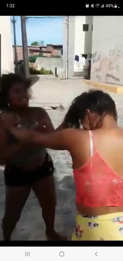 Thick Thighs and barefoot Catfight 