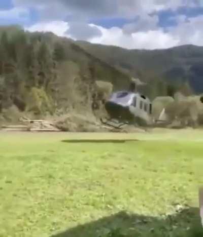 What could be wrong with this helicopter 🤔?