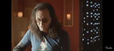 Damn Geddy a freak