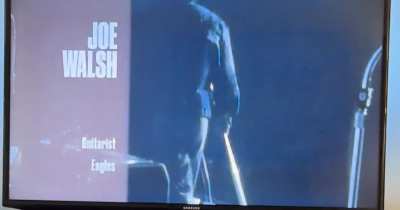 Any idea how to do this transparent graphics template?