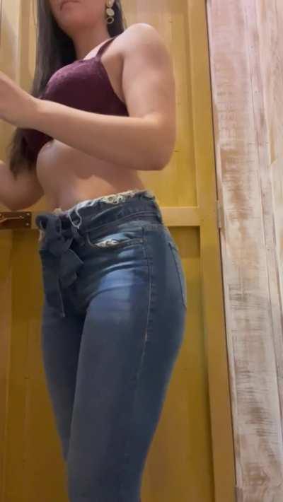 Today I am trying clothes Do you want to see me try on naked clothes?