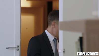  Throwback to 18-Year-Old Mia's Very First Scene