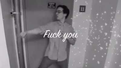 does anybody know how to make the sparkling text intro? is it premiere or After effects?