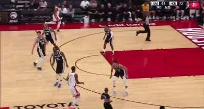 [Highlight] Jabari Smith Jr hits his 5th three of the night to bring him to 21 points