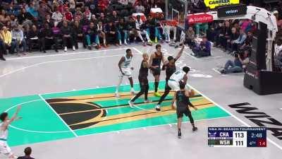 [Highlight] Daniel Gafford gets blocks 3 and 4 of the night as he forces Mark Williams into a shot clock violation