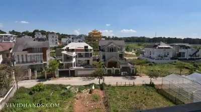A quickie handjob tease in the coffee shop