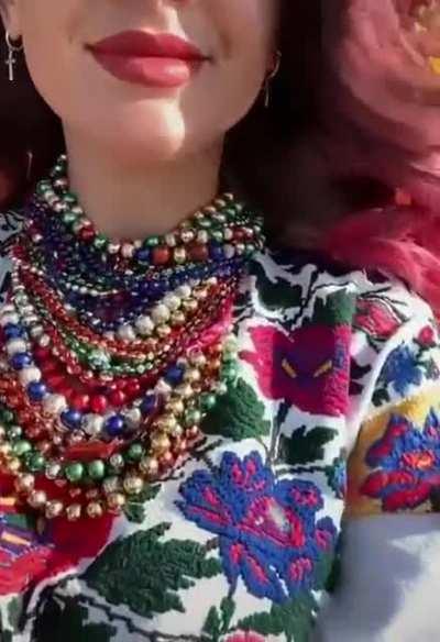 Дівчина-осінь