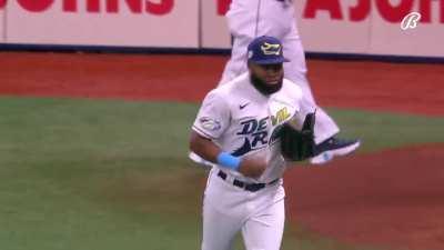 [Highlight] [Highlight] Manuel Margot saves 2 runs with a ridiculous diving catch in RF