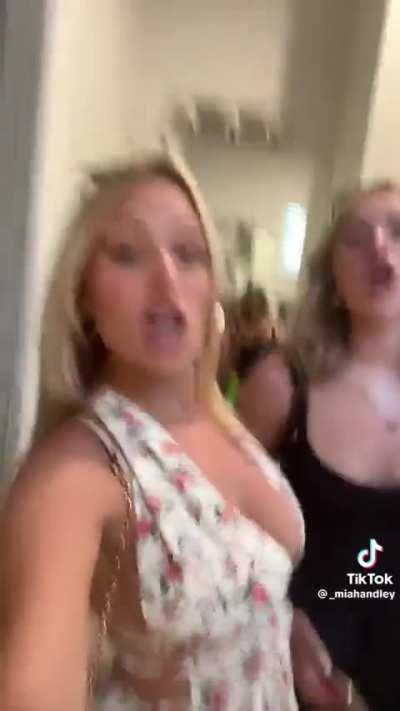 miahandley - Video #5721