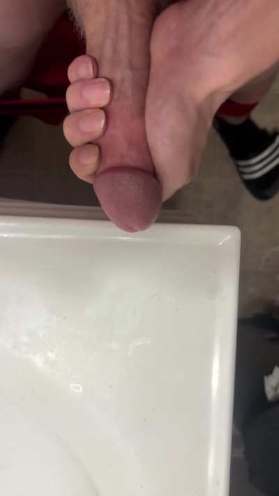 Veiny dick cumming 