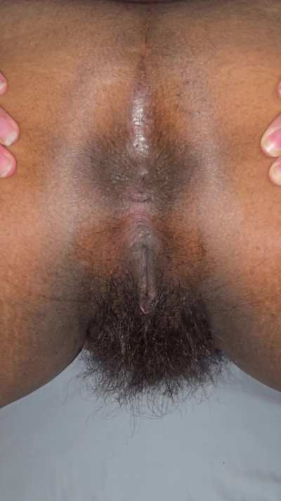 Blowing you some kisses 