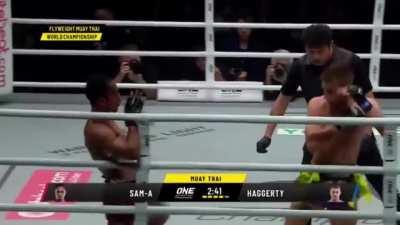 In case you never seen a Muay Thai war