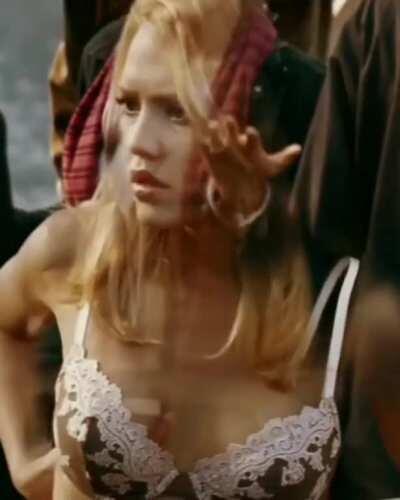 Jessica in 'Fantastic Four'