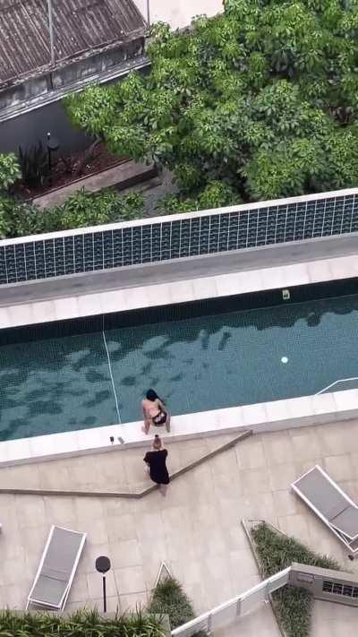 Ninguém é de ferro!!