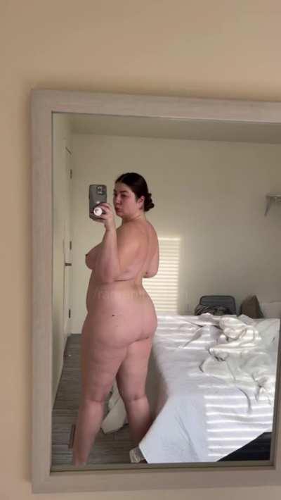 I hope you like tall, chubby girls (6ft)