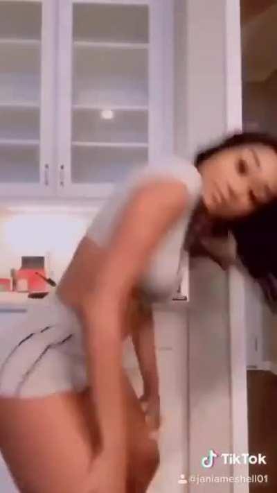 Ong she the baddest of the baddest😍💦