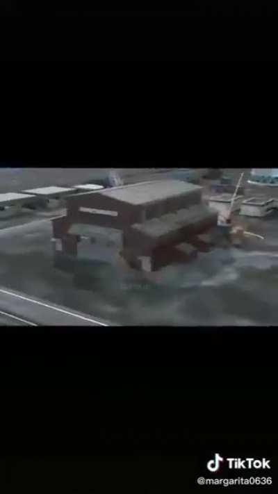 Perdón Nico y chat, pero si yo ví esto ustedes también ಠ◡ಠ