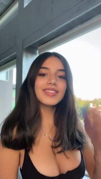 Busty... jus how I like it