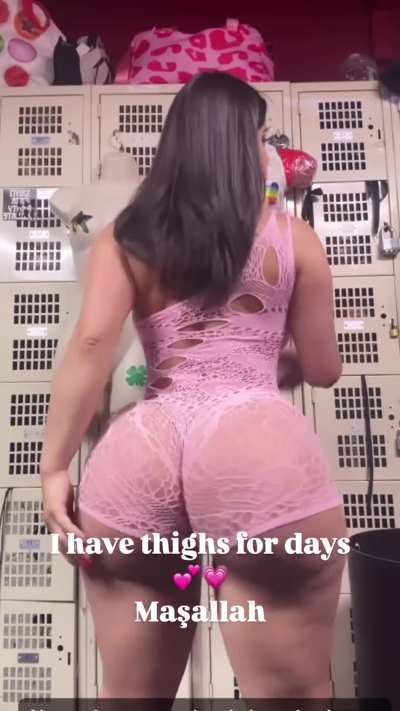 god DAMN that reveal. Surgeons bless us everyday