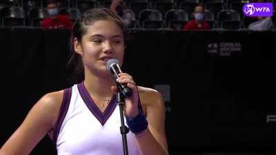 Emma Raducanu's post match interview, mostly in Romanian